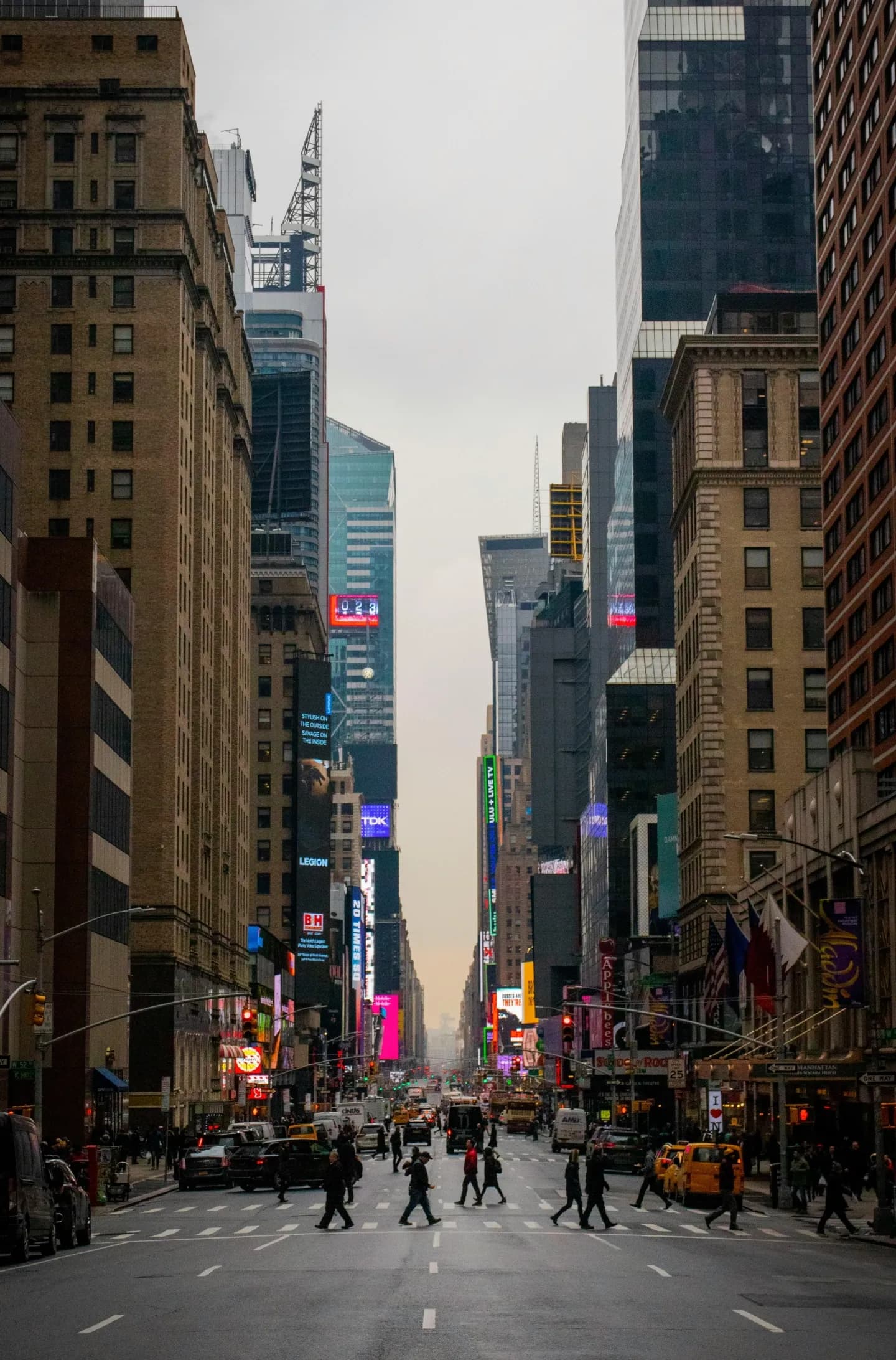Expansive global city view